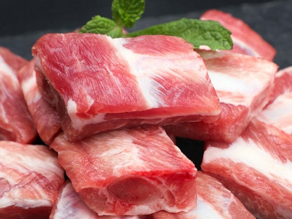 廠家優惠 商用雞肉剁塊機 自動連續肋排 排骨剁骨機 黃燜雞切塊機